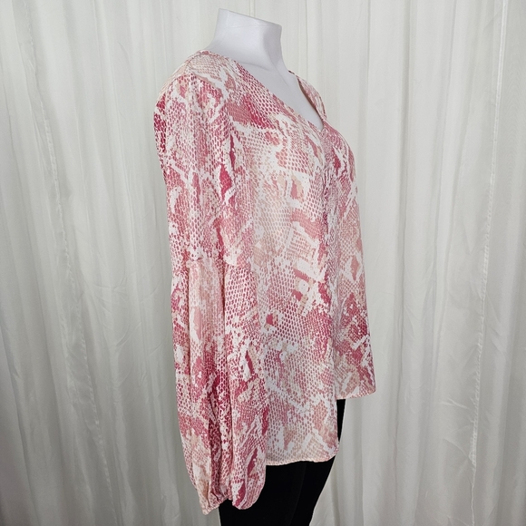 Cabi Bethany Pink White Snake Print Balloon Sleeve Blouse V-Neck Size Medium - Picture 6 of 10